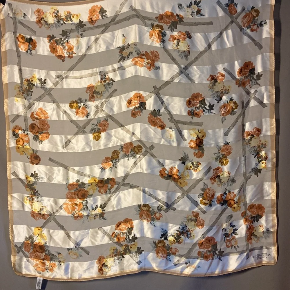 LUCIANO SOPRANI DONNA Women’s Scarf  Multicolor 100% Silk Floral